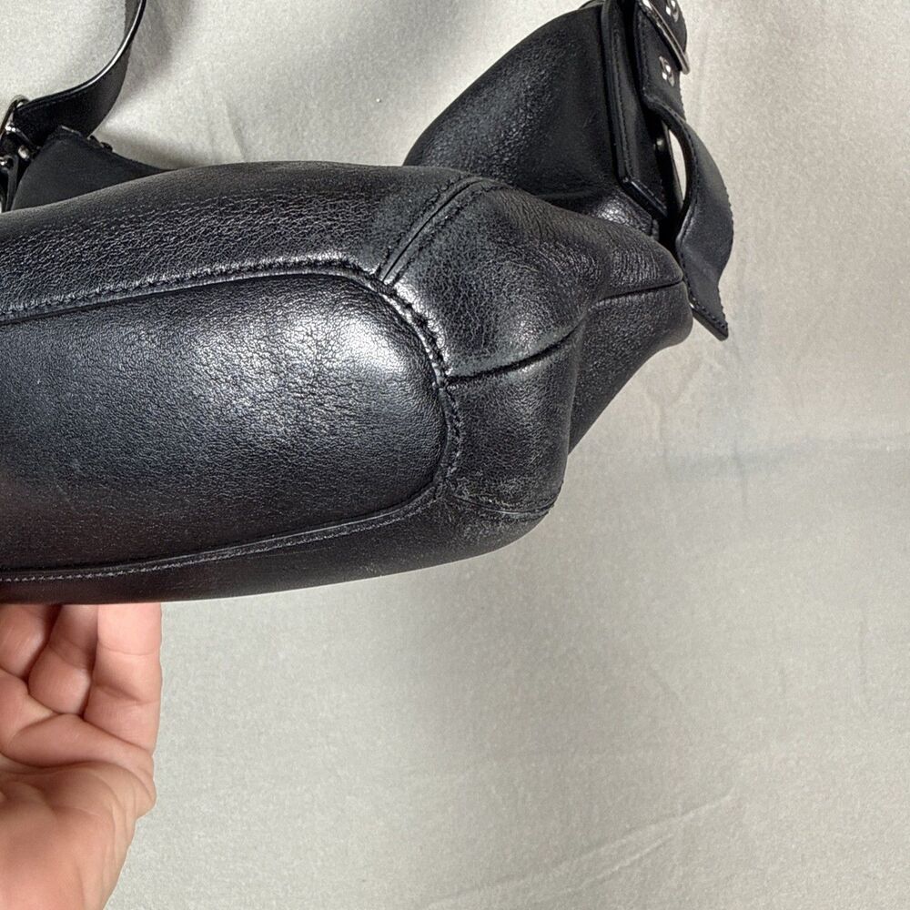 Vintage Coach Leather Purse A04D - 9326 Black Shoulder Crossbody Zipper - Picture 4 of 8